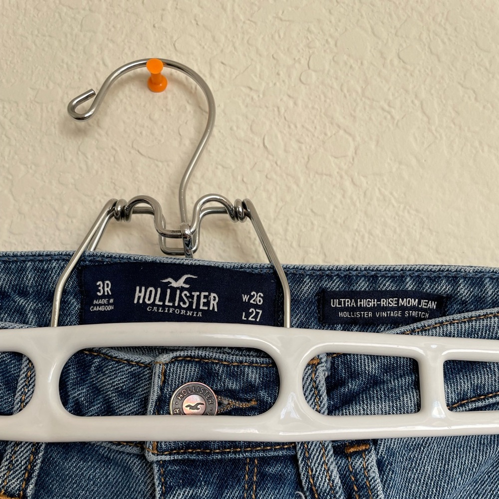 HOLLISTER EANS - Picture 2 of 2